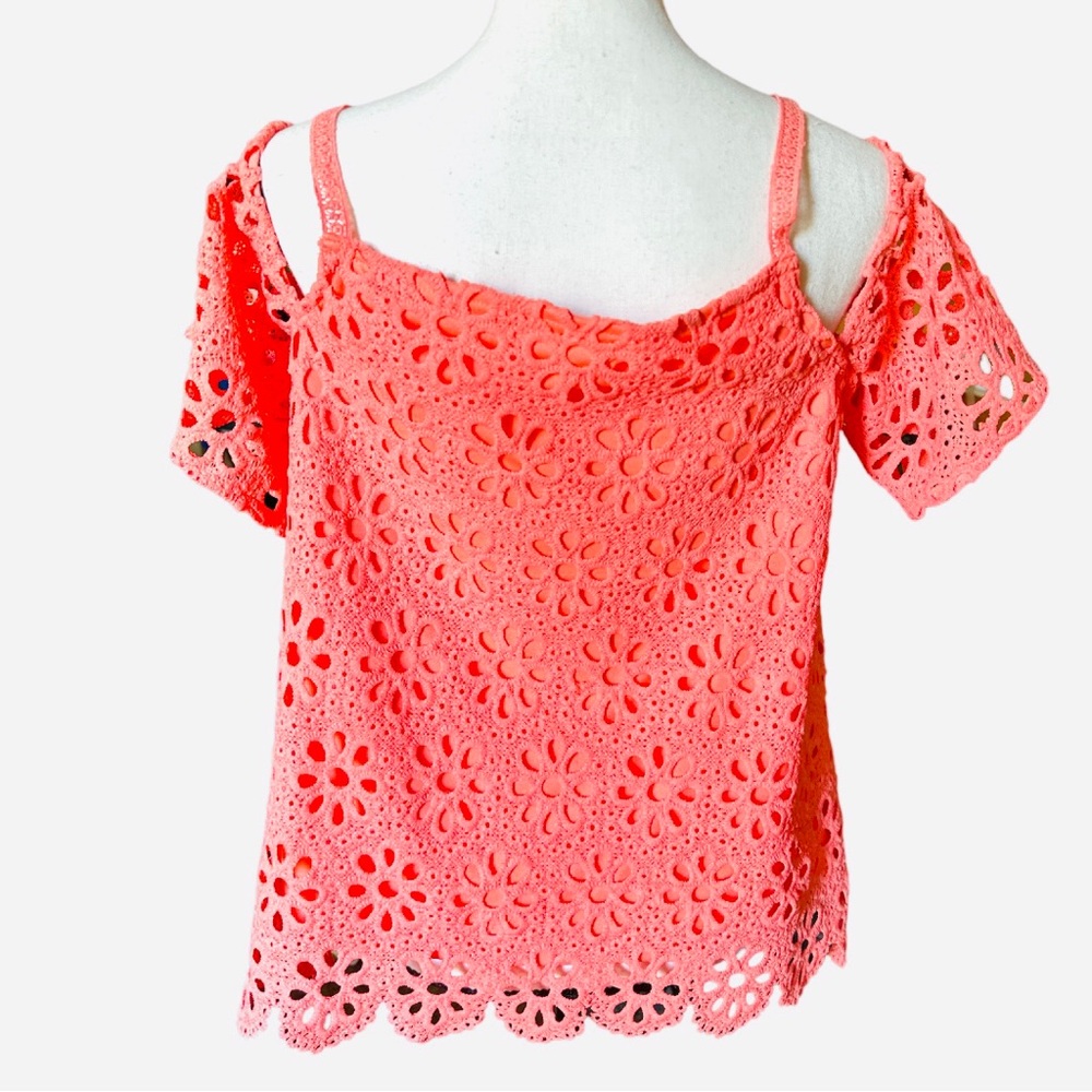 Maurice women off the shoulder top -blouse Size Medium - Picture 4 of 8